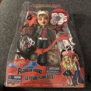Rare! Bratz 2004 Flashback Fever Cloe New in sealed box.